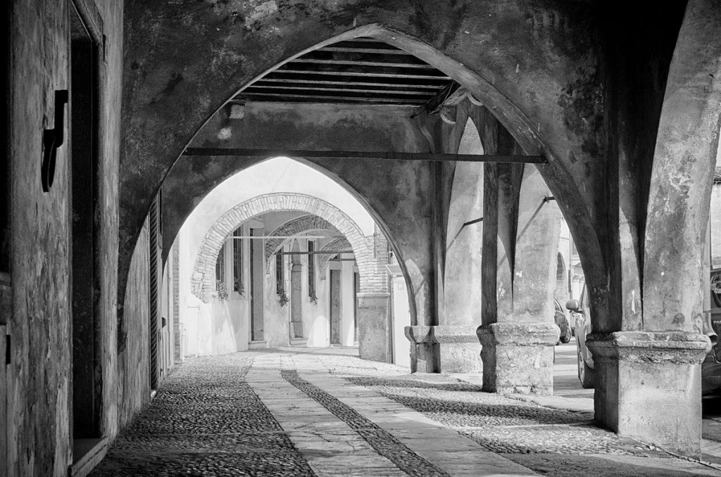 Portici di prima&nbsp;mattina